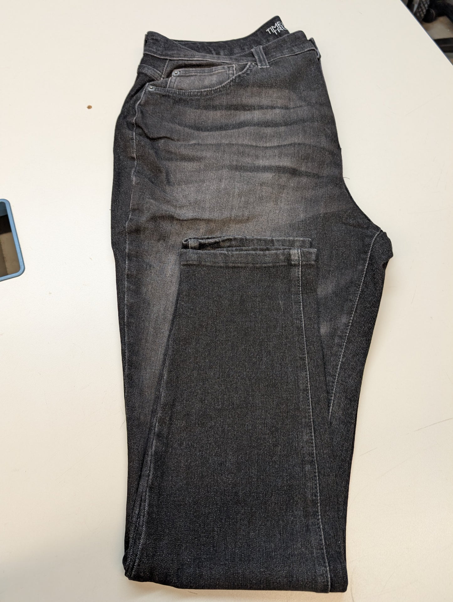 Time And Tru Women's High Rise Curvy Skinny Stretchy Jeans Black Wash (Pick Size 14 or 16)