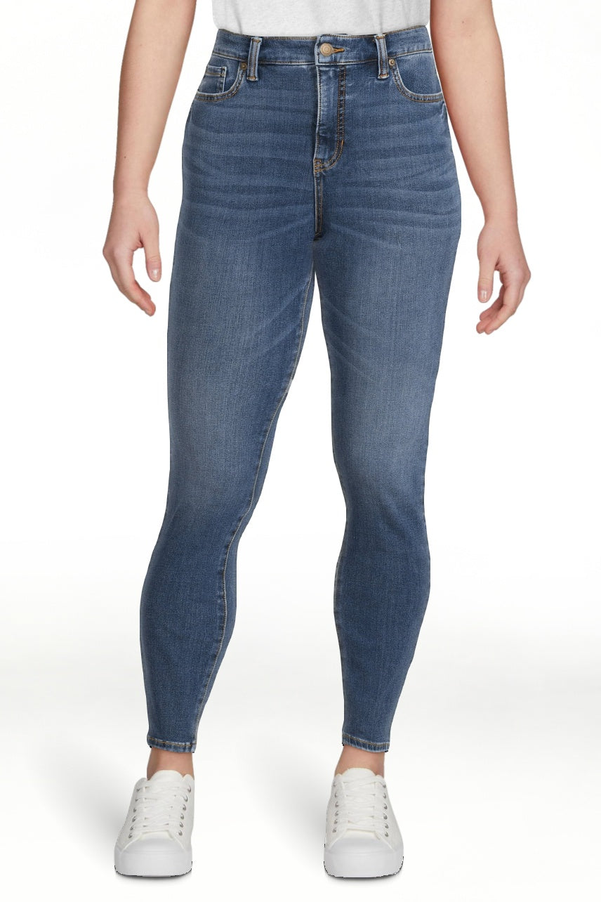 Time And Tru Women's High Rise Curvy Skinny Stretchy Jeans Black Wash (Pick Size 14 or 16)
