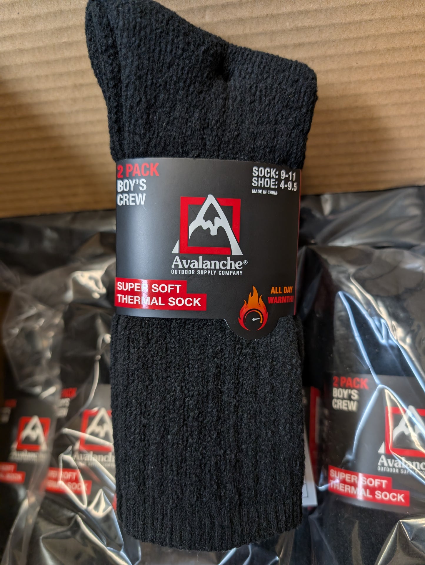 Avalanche Boy's Soft Lined Thermal Crew Socks 2-Pack Black Fits Shoe Sizes 4 - 9.5