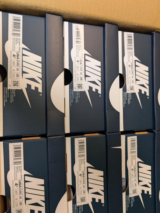 NIKE Air Jordan 1 Retro High OG Men's Shoes Midnight Navy (Only Size 4.5 & 9.0 Left)